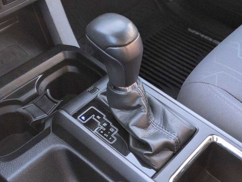 Used 2019 Toyota Tacoma TRD Sport image 30