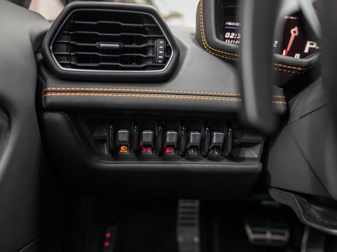 Used 2015 Lamborghini Huracan LP 610-4 image 13