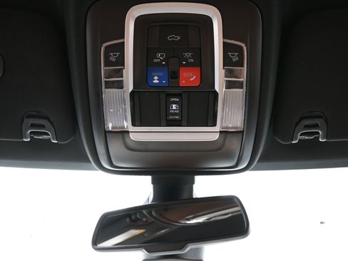 Used 2023 RAM 2500 Limited image 27