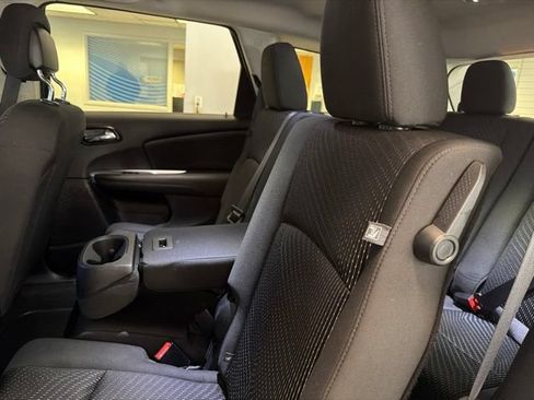 Used 2017 Dodge Journey Crossroad AWD/4WD image 17