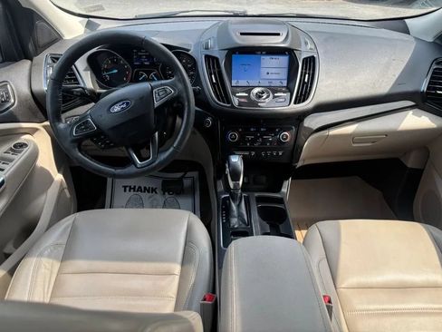 Used 2018 Ford Escape Titanium AWD/4WD image 19