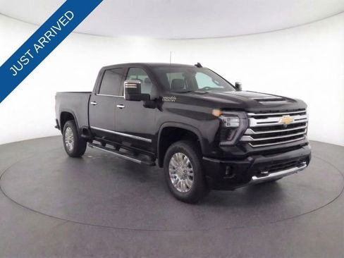 Used 2024 Chevrolet Silverado 2500 High Country w/ High Country Premium Package image 8