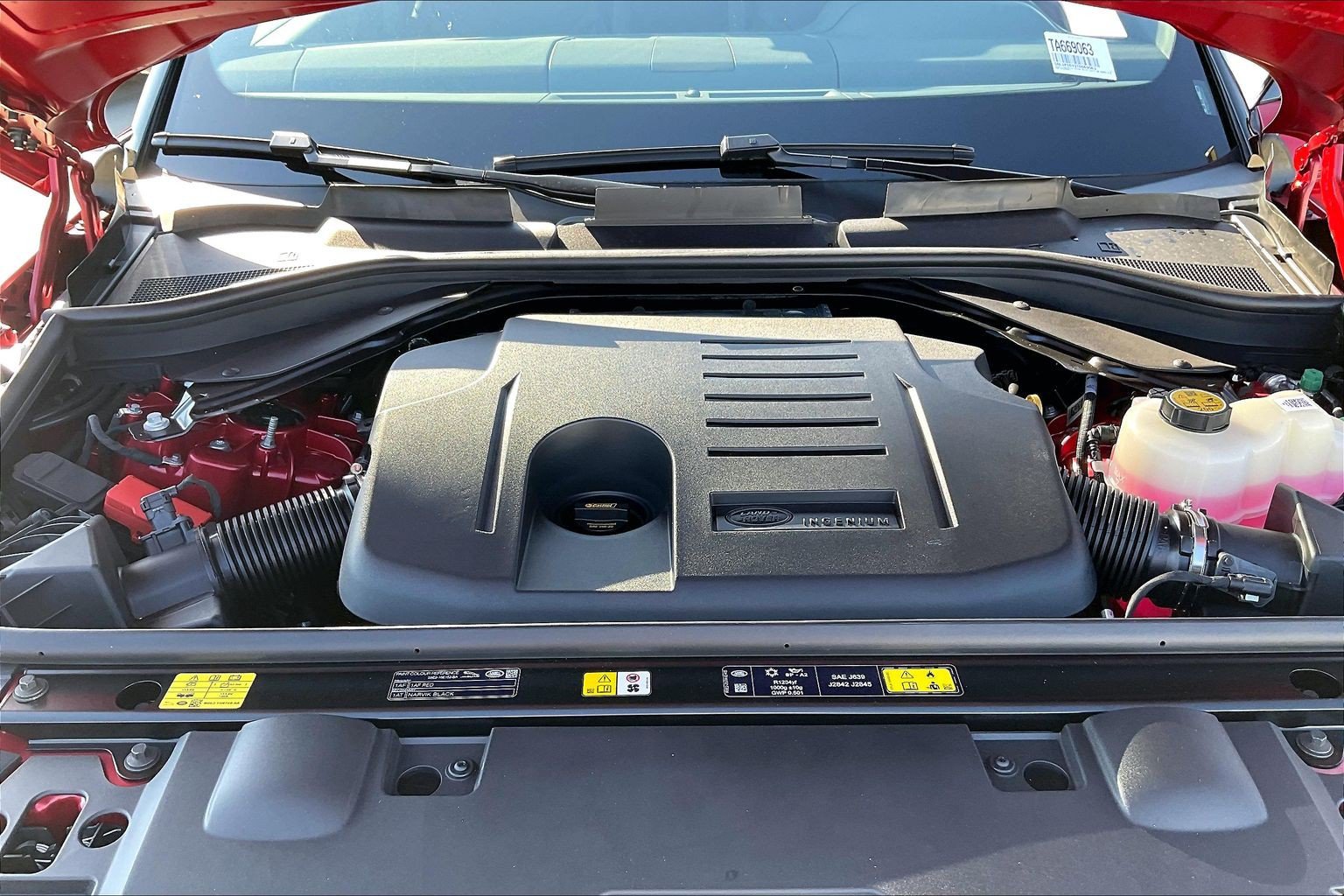 New 2026 Land Rover Range Rover Sport SE AWD/4WD image 18