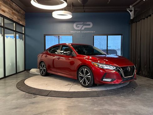 Used 2021 Nissan Sentra SR image 1