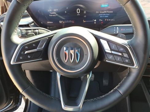 Used 2025 Buick Enclave Preferred image 20