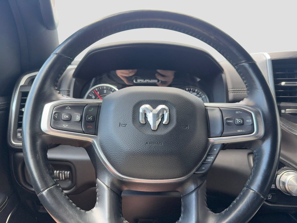 Used 2023 RAM 1500 Laramie AWD/4WD image 17