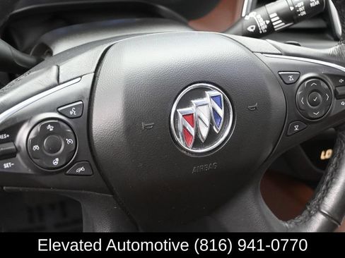 Used 2021 Buick Enclave Avenir w/ Avenir Technology Package AWD/4WD image 13