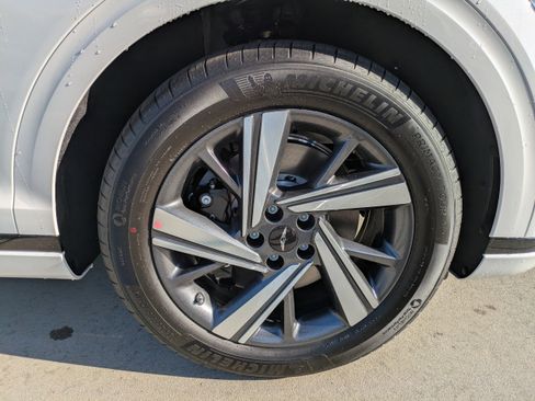 New 2026 Genesis GV70 3.5T Sport Advanced image 9