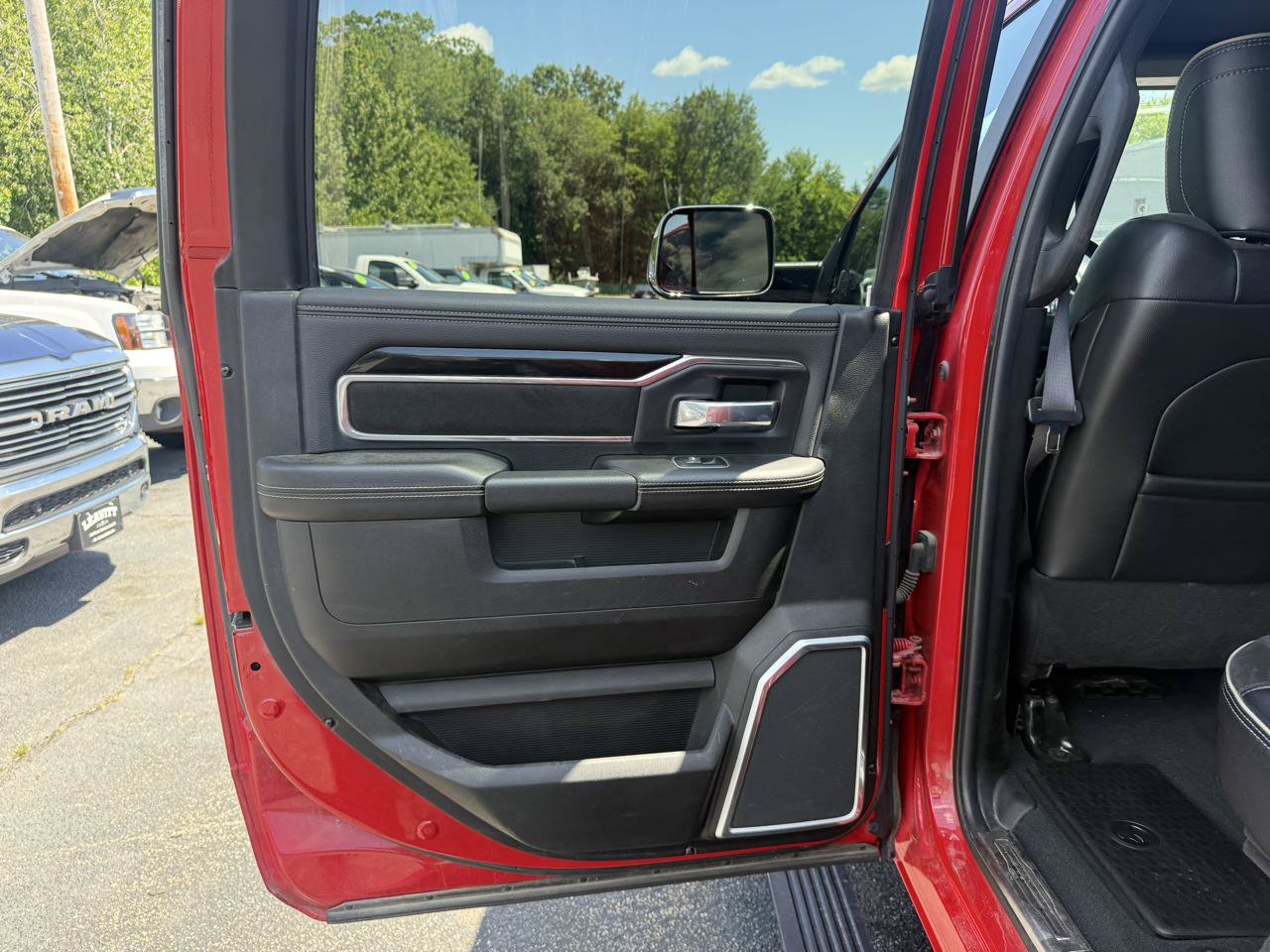 Used 2022 RAM 2500 Laramie AWD/4WD image 26