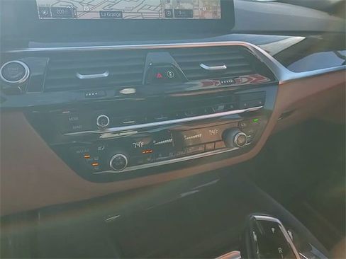 Used 2021 BMW 540i xDrive w/ Convenience Package image 17