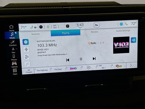 Used 2024 Jeep Wrangler Sahara w/ Technology Group image 19