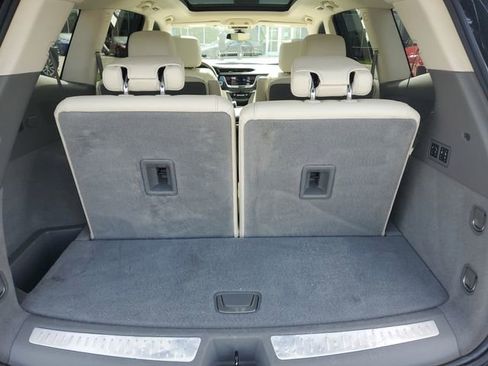 Certified 2023 Cadillac XT6 Premium Luxury AWD/4WD image 9