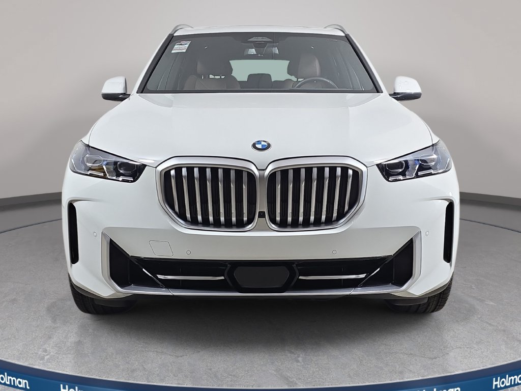 Certified 2024 BMW X5 xDrive40i w/ Premium Package AWD/4WD image 2