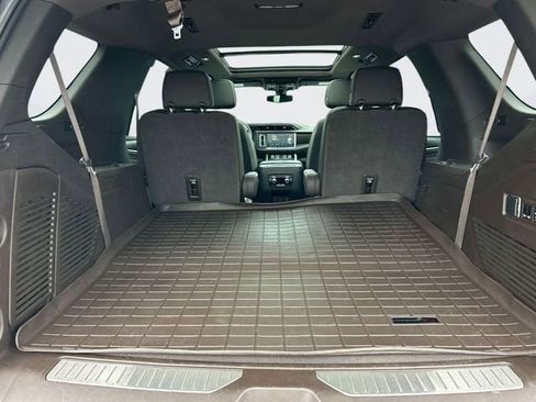 Used 2022 GMC Yukon Denali image 12