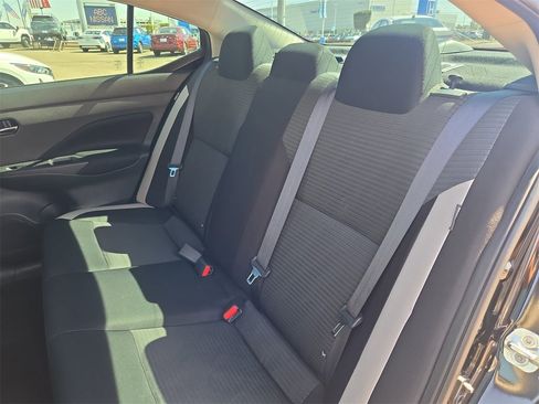 Used 2021 Nissan Versa SV image 13