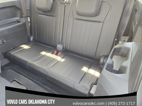 Used 2022 Volkswagen Tiguan SE FWD image 26