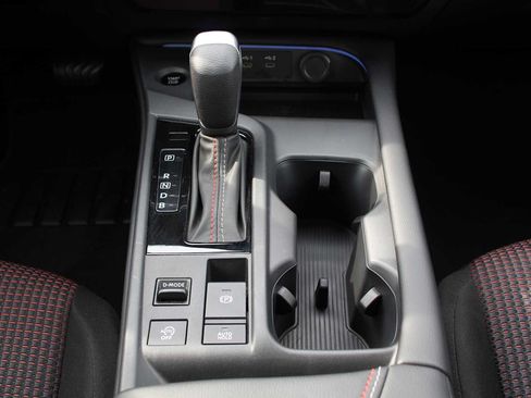 Used 2026 Nissan Sentra SR w/ Floor Mat Package FWD image 27