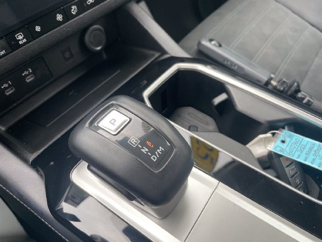 Used 2025 Mitsubishi Outlander SE FWD image 17