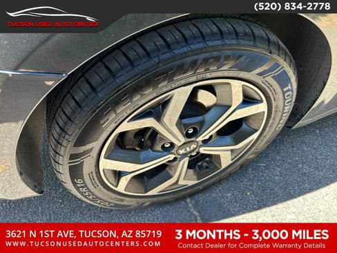 Used 2021 Kia Forte LXS image 27