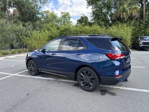Used 2022 Chevrolet Equinox RS w/ Infotainment Package FWD image 5