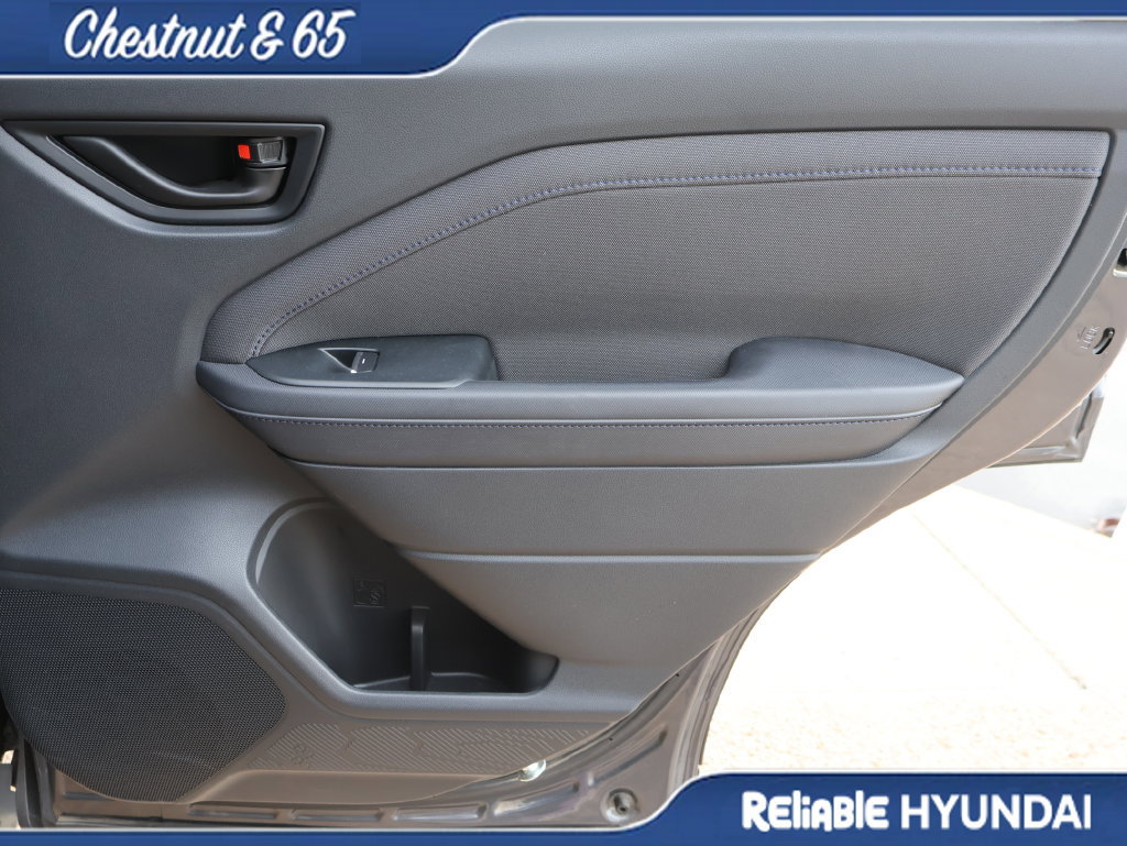 Used 2025 Subaru Forester Premium AWD/4WD image 11