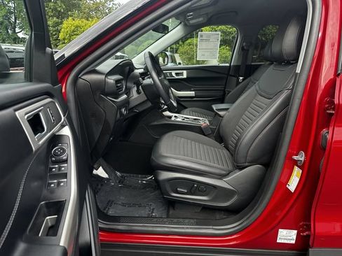 Certified 2023 Ford Explorer XLT AWD/4WD image 19