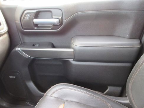 Certified 2020 GMC Sierra 1500 AT4 w/ AT4 Premium Package image 41