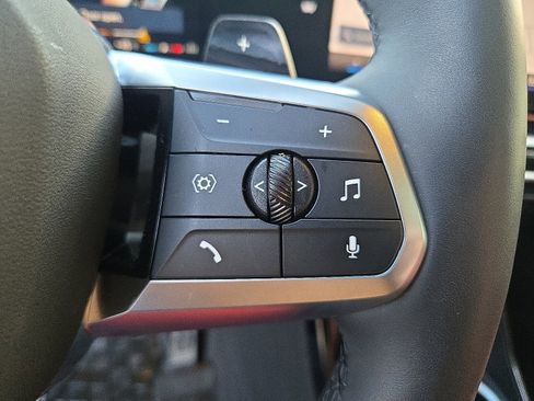 Certified 2025 BMW X2 xDrive28i w/ Premium Package image 24