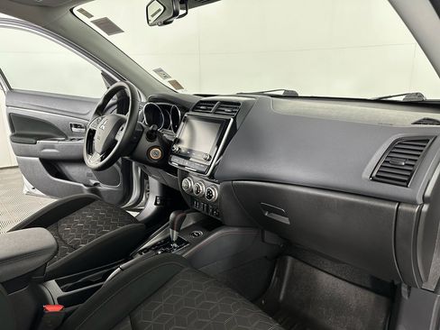 Used 2023 Mitsubishi Outlander Sport LE image 26