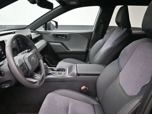 Used 2026 Toyota RAV4 XSE AWD/4WD image 12