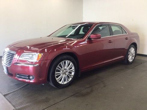 Used 2014 Chrysler 300 AWD w/ Driver Convenience Group image 3