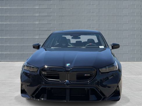 Used 2026 BMW M5 w/ Executive Package AWD/4WD image 2