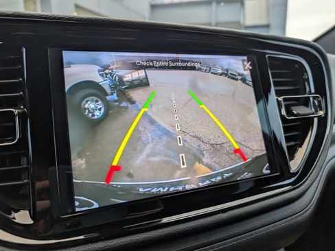 Used 2021 Dodge Durango GT image 29