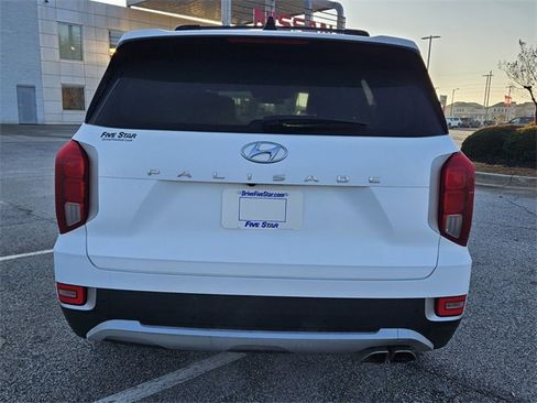 Used 2022 Hyundai Palisade SEL w/ Premium Package image 9