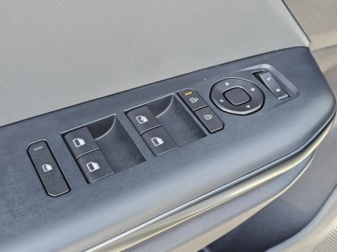 New 2025 Kia K4 LXS image 15