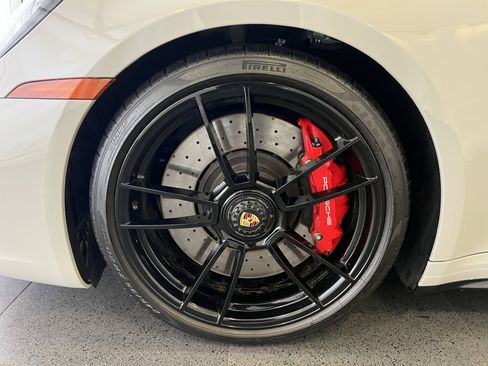Certified 2024 Porsche 911 Carrera GTS image 10