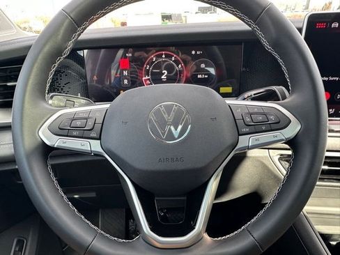 New 2026 Volkswagen Tiguan SE image 41