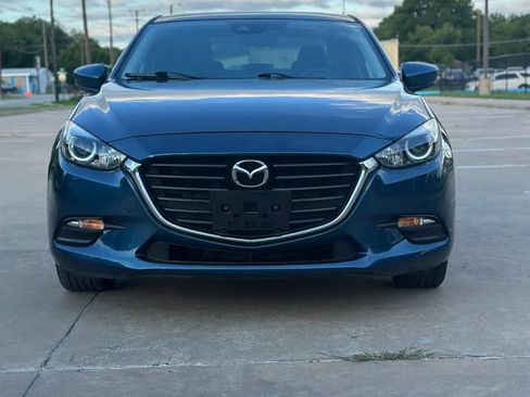 Used 2017 MAZDA MAZDA3 Touring w/ Popular Equipment Package FWD image 2