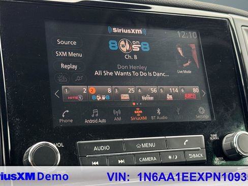 Used 2023 Nissan Titan SV image 34