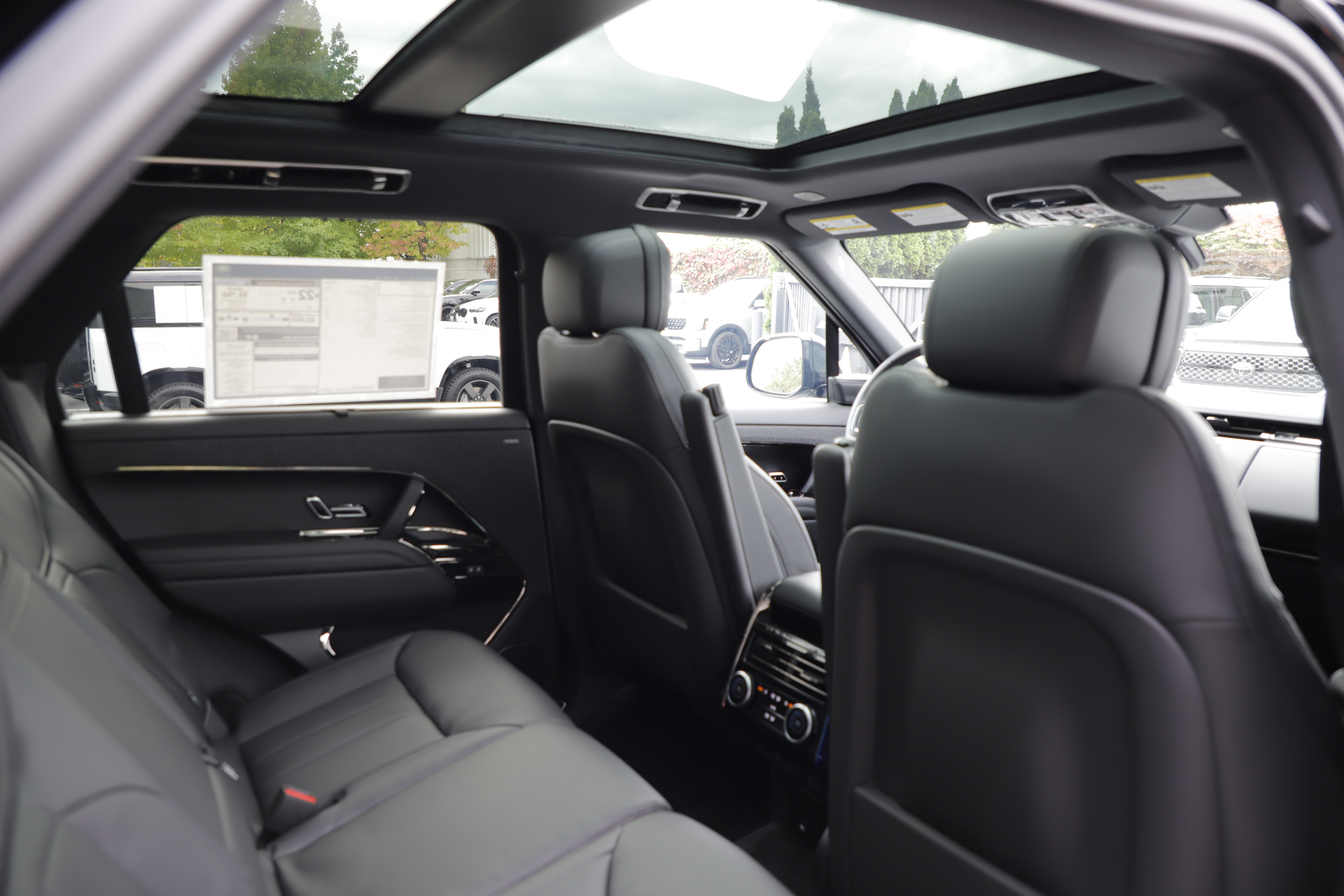 New 2026 Land Rover Range Rover Sport SE AWD/4WD image 10