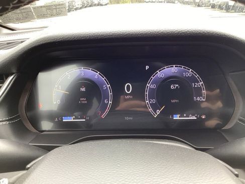 New 2025 Jeep Grand Cherokee Laredo w/ Luxury Tech Group I image 38