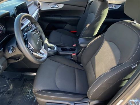Used 2023 Kia Forte LXS w/ LXS Technology Package image 6