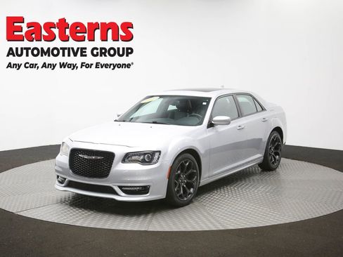 Used 2020 Chrysler 300 S image 57