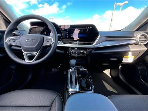 New 2026 Chevrolet Trax ACTIV w/ Driver Confidence Package FWD image 11