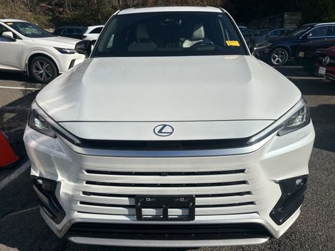 Used 2026 Lexus TX 500h AWD w/ Technology Package image 1
