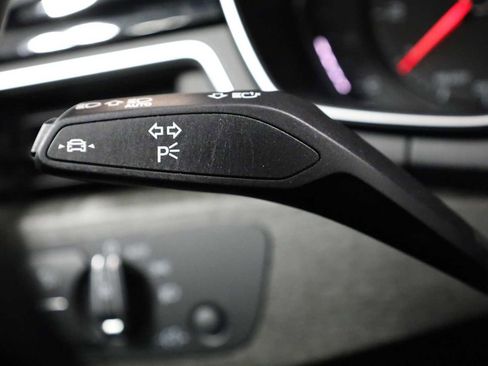 Used 2023 Audi A4 2.0T Premium w/ Convenience Package image 29