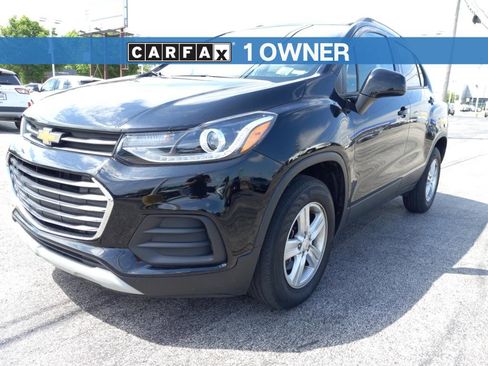 Used 2021 Chevrolet Trax LT w/ LT Convenience Package AWD/4WD image 1
