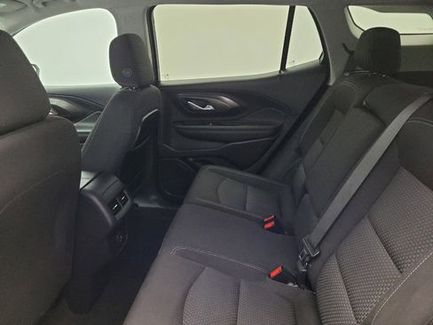 Used 2022 GMC Terrain SLE w/ Driver Convenience Package image 18