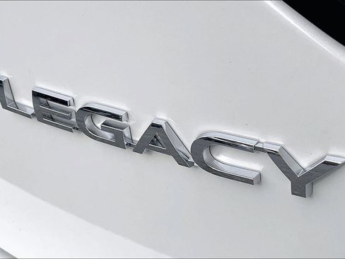 Certified 2025 Subaru Legacy Limited image 9