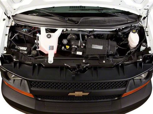 Used 2013 Chevrolet Express 2500 RWD image 15